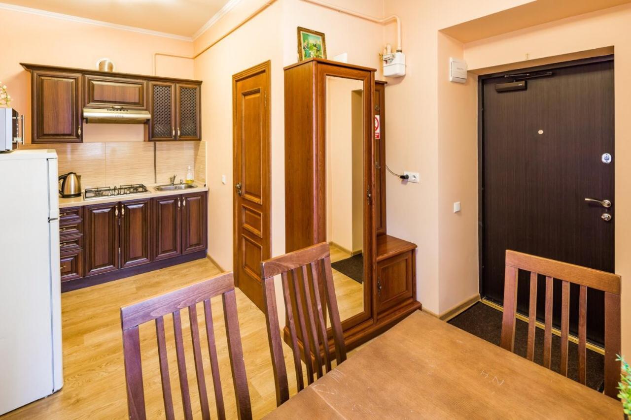 Romari Лесі Українки Apartment Лвив Екстериор снимка