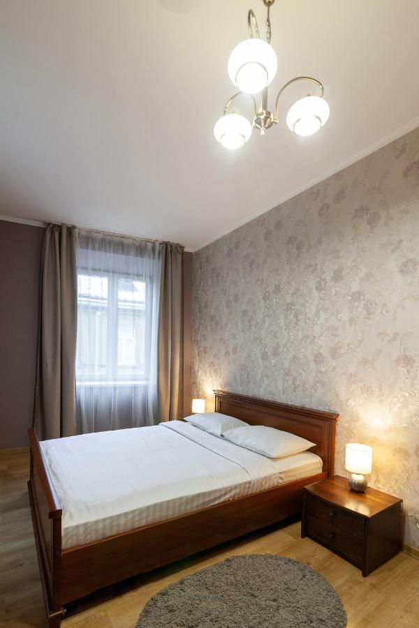 Romari Лесі Українки Apartment Лвив Екстериор снимка