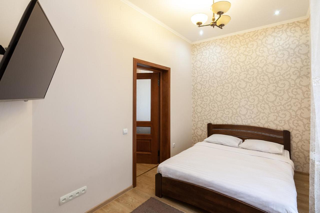 Romari Лесі Українки Apartment Лвив Екстериор снимка
