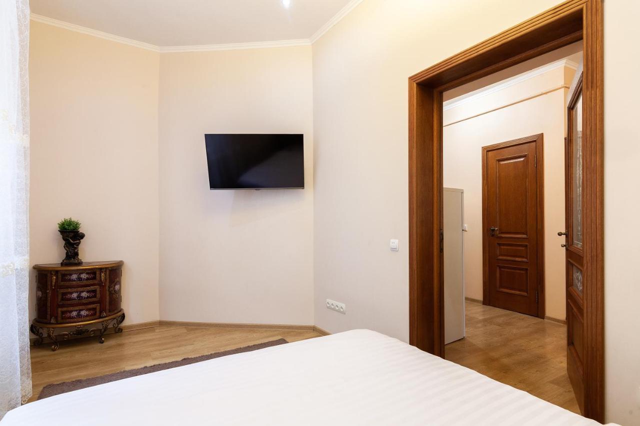 Romari Лесі Українки Apartment Лвив Екстериор снимка