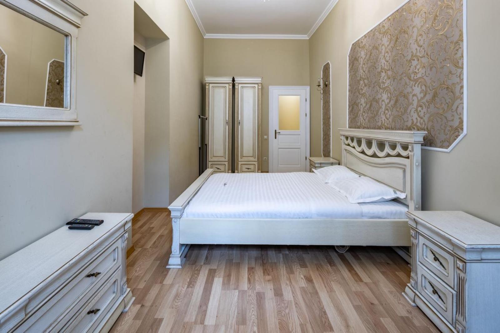 Romari Лесі Українки Apartment Лвив Екстериор снимка